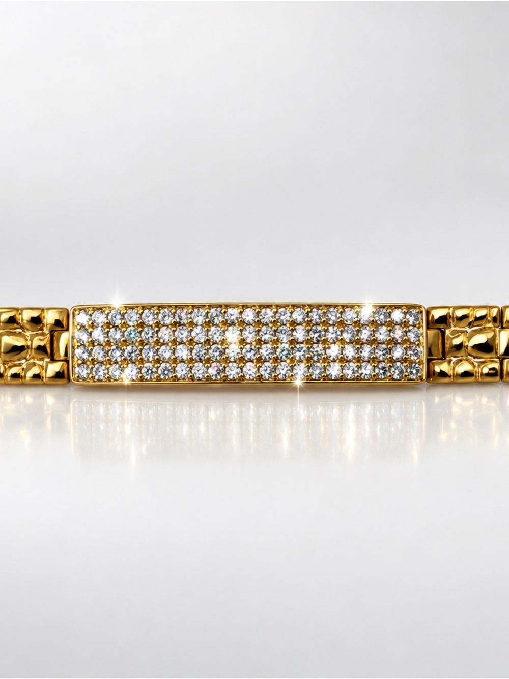 Custom-made 7” bracelet made of 925S & 24K Vermeil gold with lab diamonds